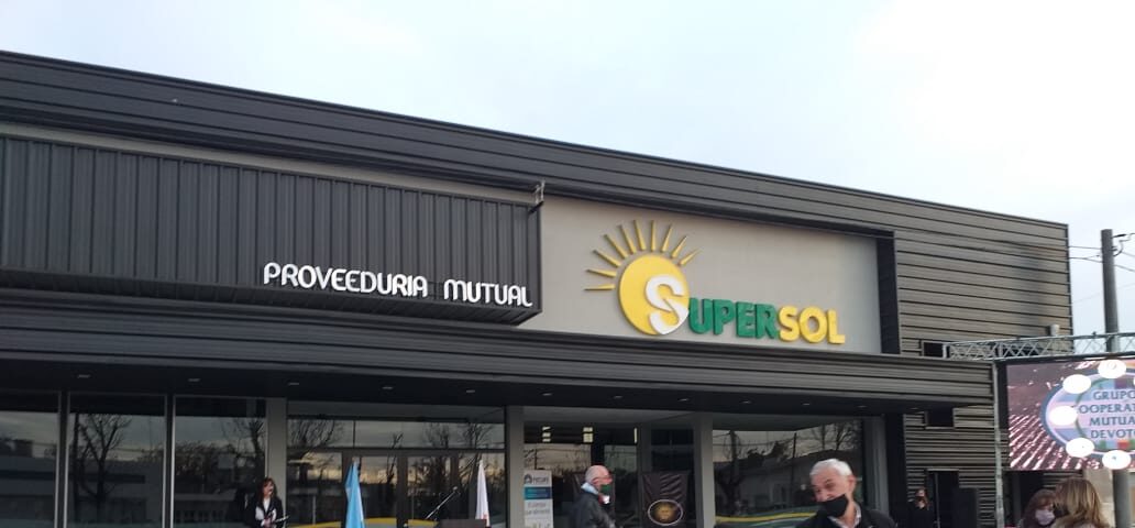 CAM presente en la inauguración de una Proveeduría Mutual en Devoto en el marco de los festejos por el día Internacional de las Cooperativas