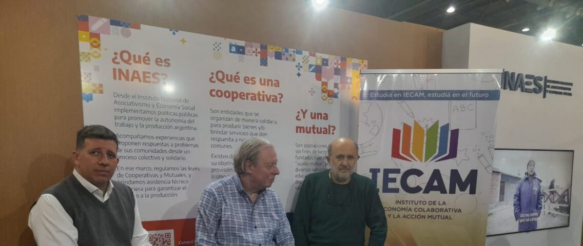 IECAM presentó su propuesta académica en la 47 edición de la Feria Internacional del Libro
