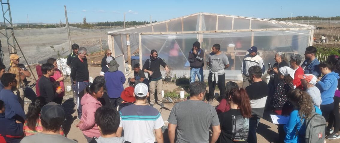 FAMUCH junto al municipio de Dolavan inician taller para la promoción de la construcción sostenible en la región patagónica