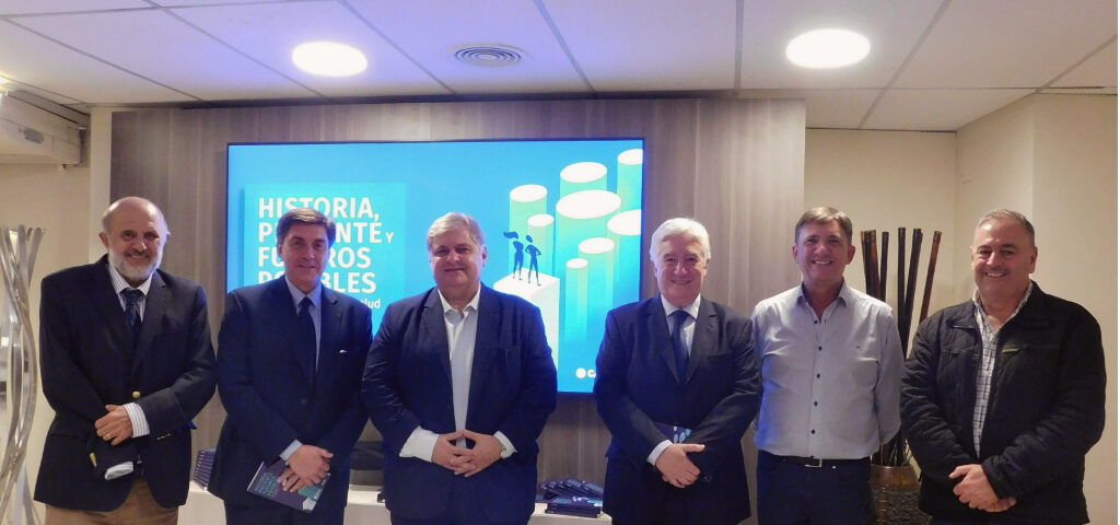 CAM participó de la presentación del libro “Historia, Presente y Futuros Posibles del Mutualismo en Salud en Argentina” de FAMSA