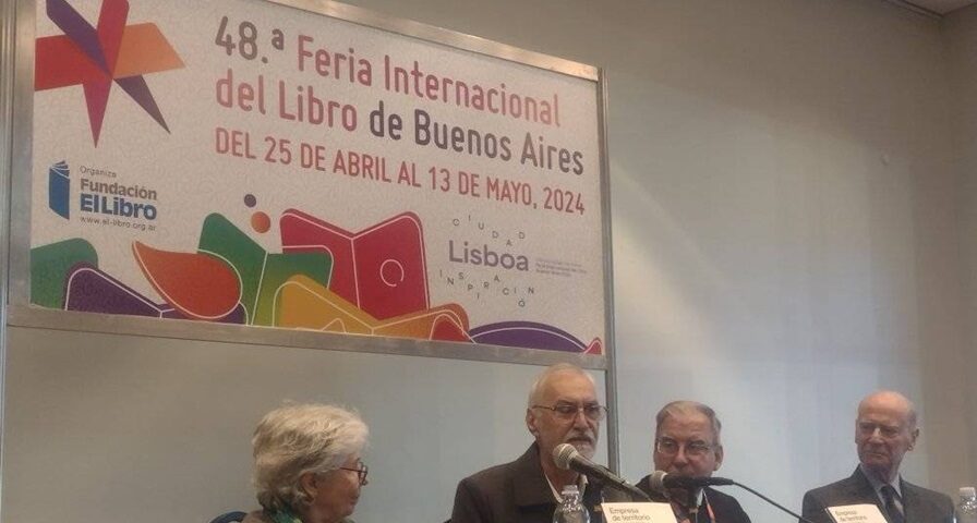 ACOMPAÑAMOS A DOMINGO BENSO EN LA FERIA INTERNACIONAL DEL LIBRO 2024