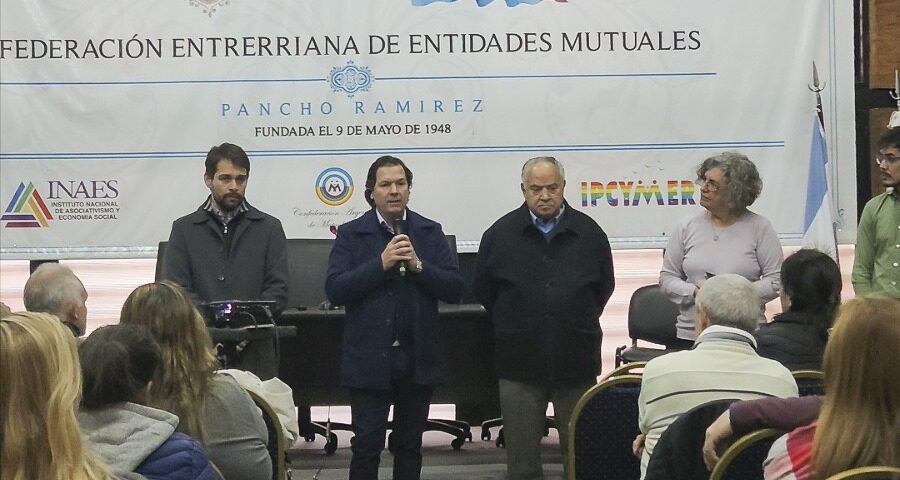 La Federación Entrerriana de Entidades Mutuales Gral. Francisco “Pancho” Ramírez- FEDEM- fue sede la capacitación para docentes sobre “La IA como recurso para el trabajo en el aula”