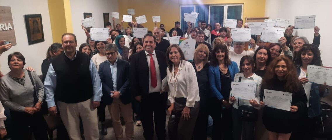 CAM presente en Mendoza en el acto de entrega de los certificados del Curso de Cuidadores Domiciliarios Cooperativos