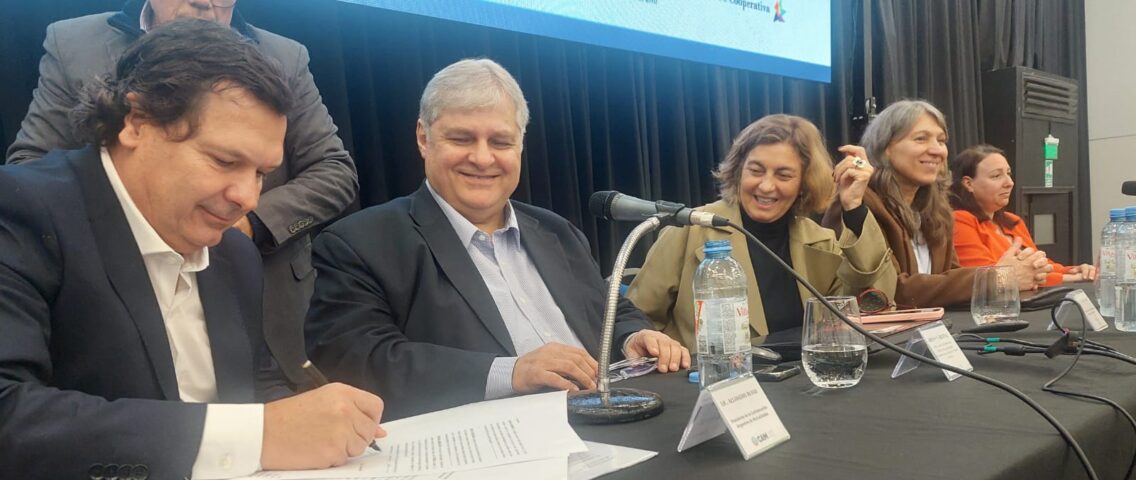 ORGANIZADA POR FEDEM SE CONCRETÓ IMPORTANTE JORNADA SOBRE MUTUALISMO ESCOLAR EN PARANA.